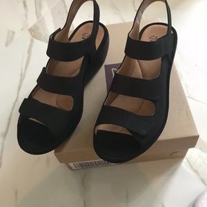 Clarks reedy Juno size 8.5 new w box black